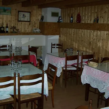 אורחן Bistrot De Pays
